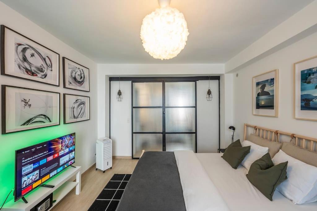 Superb 3 Bedroom & 3 Bathroom Duplex In Brussels City Centre Εξωτερικό φωτογραφία