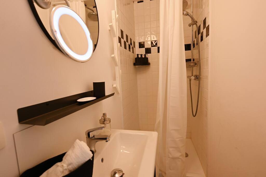 Superb 3 Bedroom & 3 Bathroom Duplex In Brussels City Centre Εξωτερικό φωτογραφία