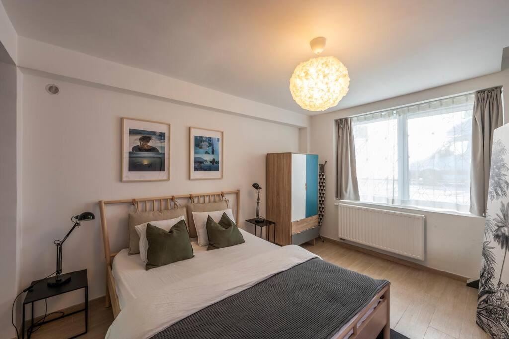 Superb 3 Bedroom & 3 Bathroom Duplex In Brussels City Centre Εξωτερικό φωτογραφία